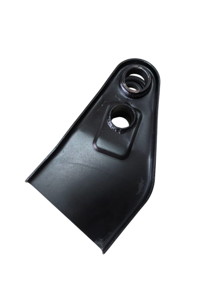Передний кронштейн подвески LT11-010000